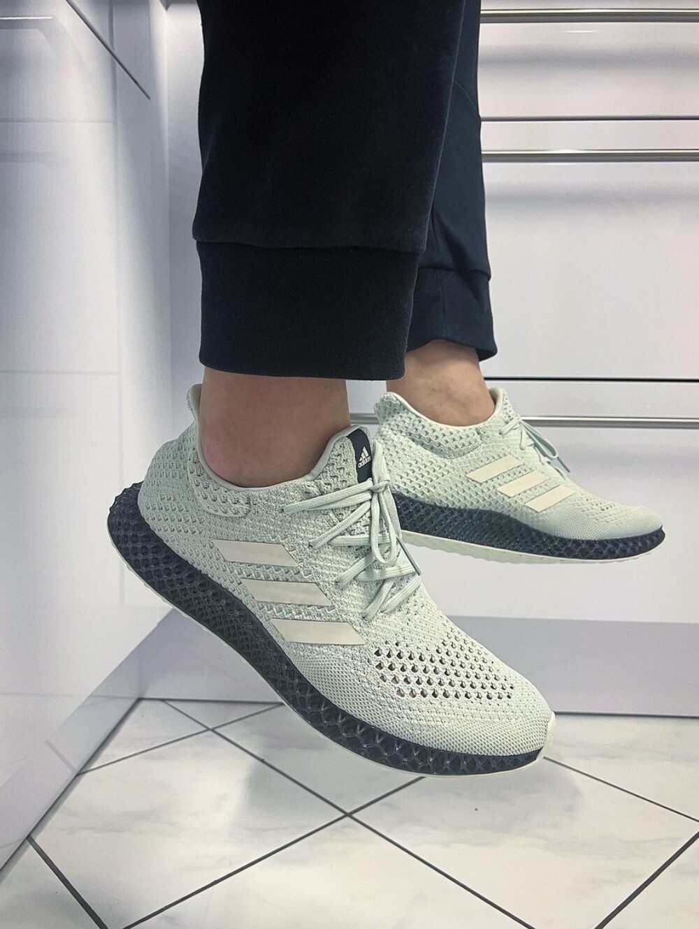adidas 4D FUTURECRAFT Mens Sneakers Running Shoes Size 7 – Linen Mint Green EUC